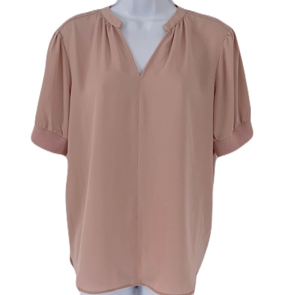 Catherine Malandrino/ Light pink blouse/ Short sleeves/ V-neck/ Size US M - Picture 1 of 11